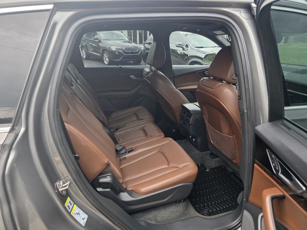 2018 Audi Q7 Image 9