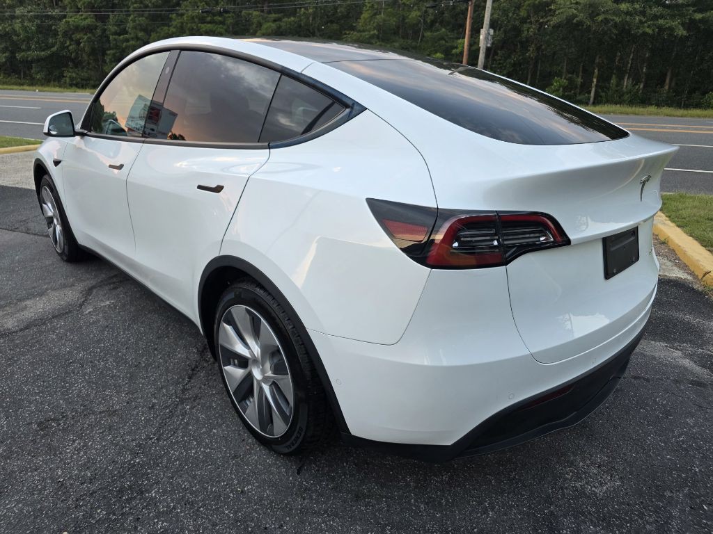 2021 Tesla Model Y Image 4