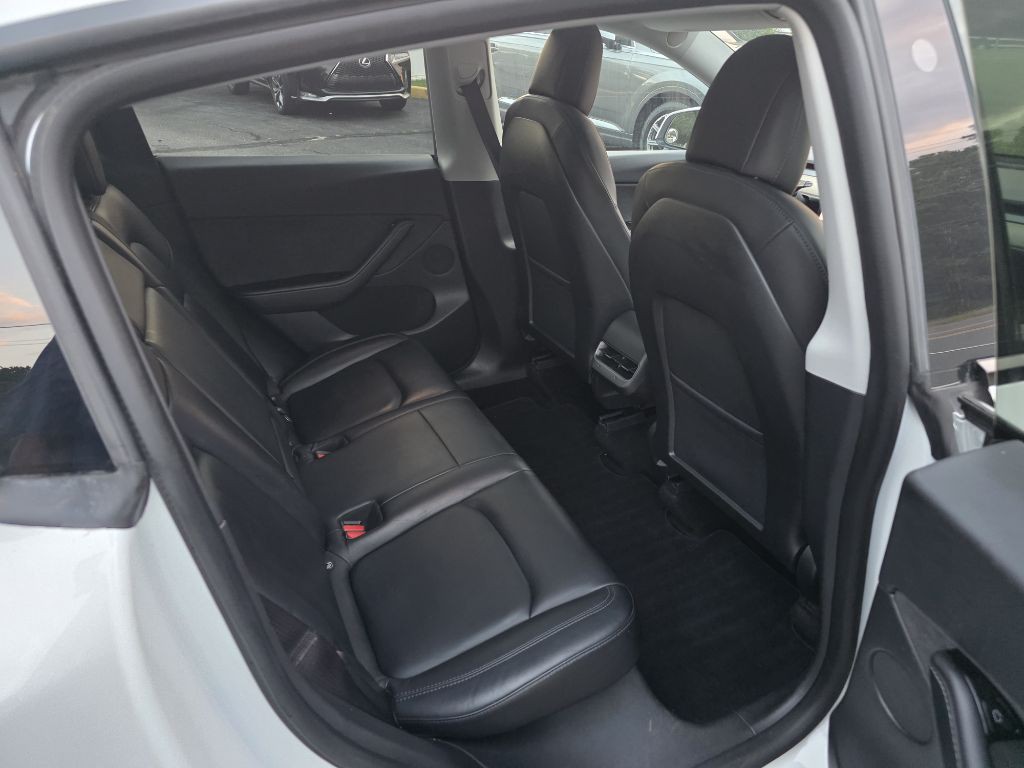 2021 Tesla Model Y Image 10