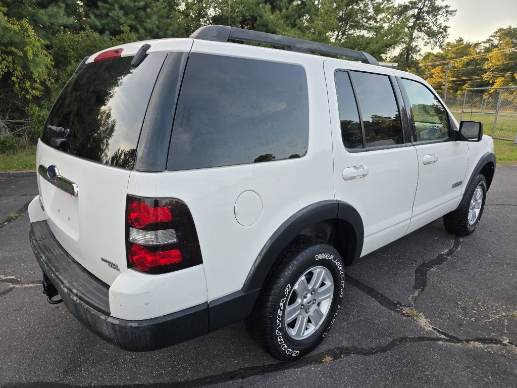 2007 Ford Explorer Image 2