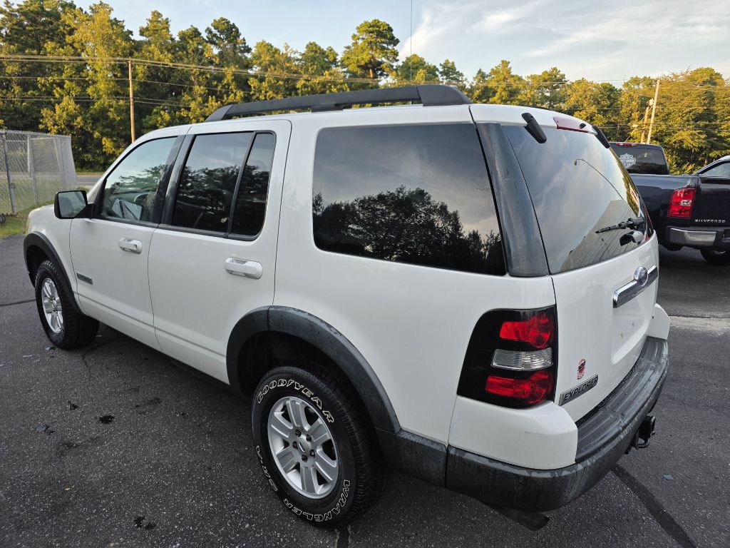 2007 Ford Explorer Image 4