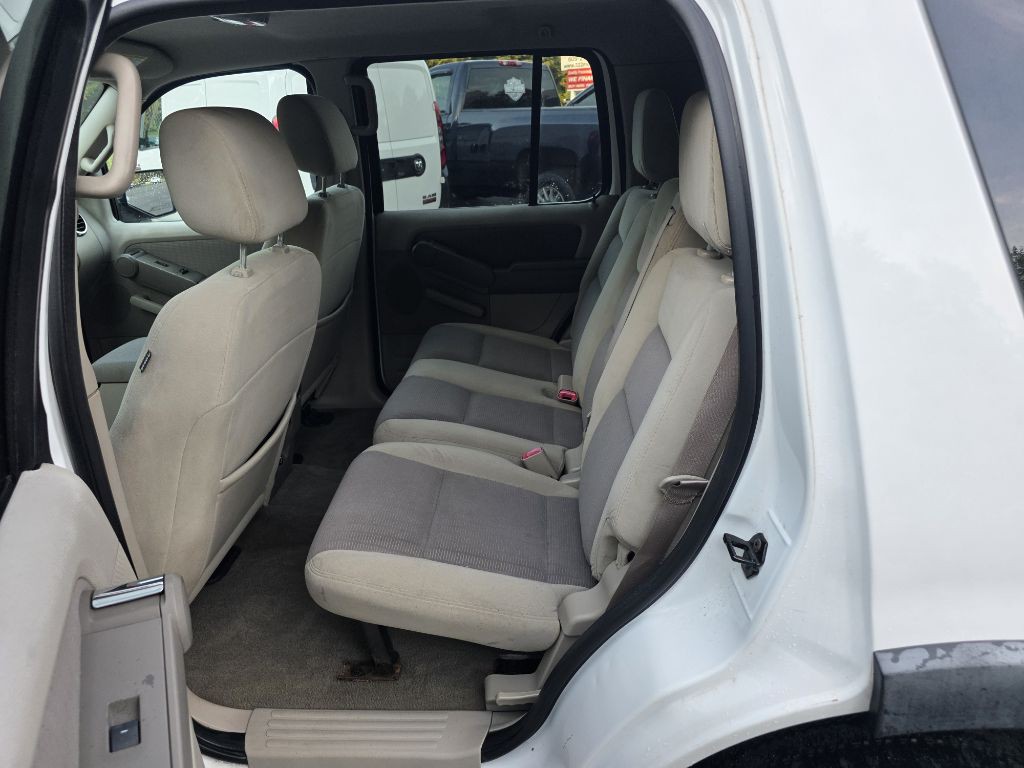 2007 Ford Explorer Image 7