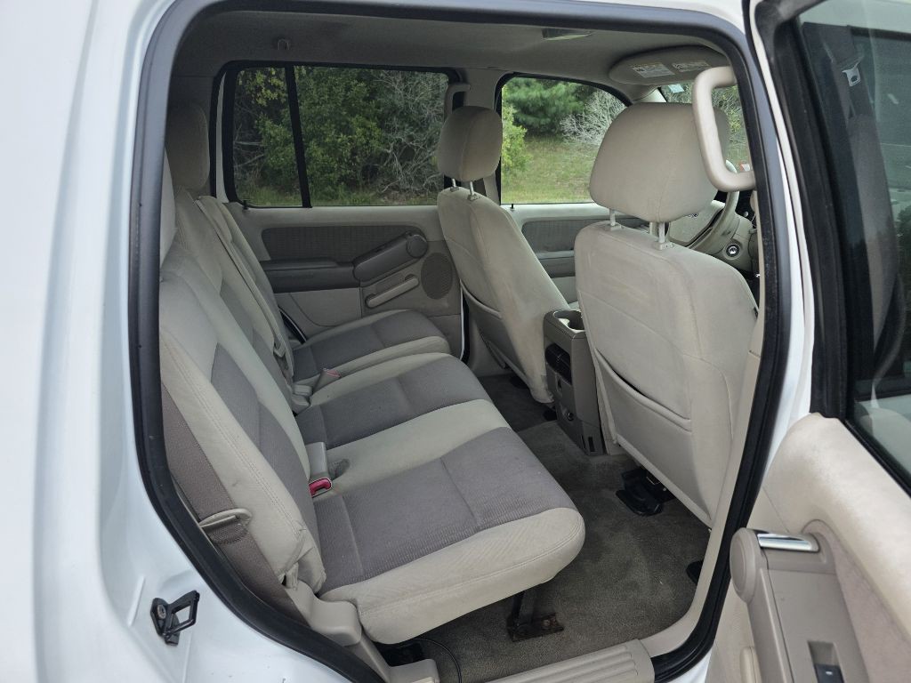 2007 Ford Explorer Image 11