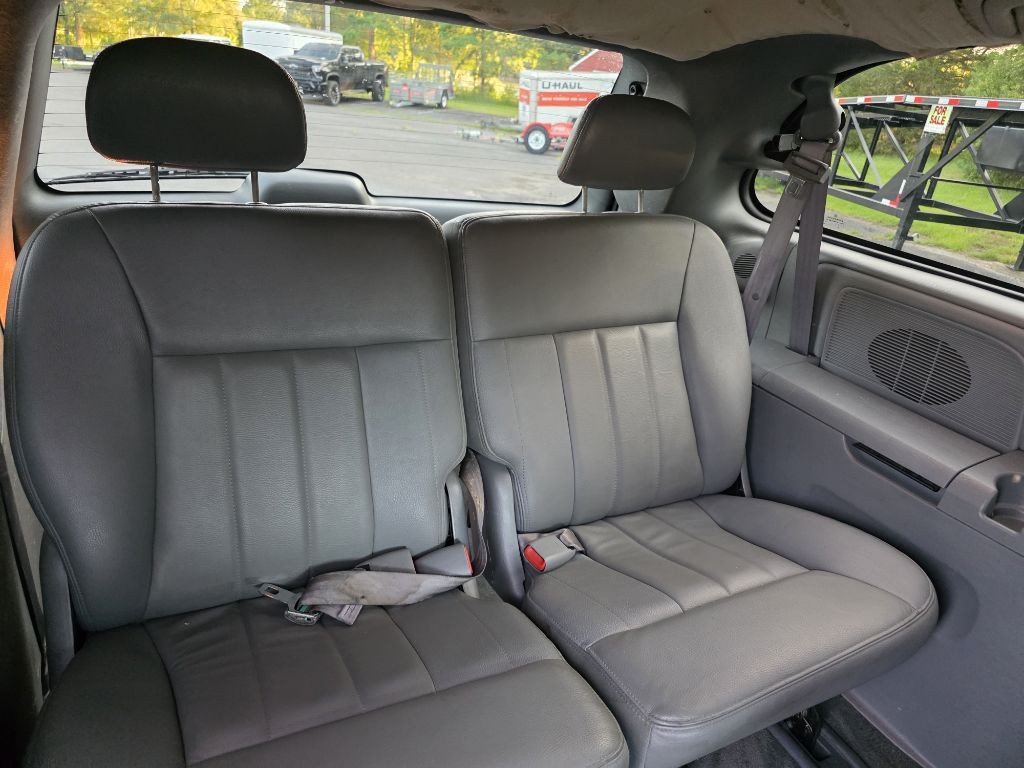 2004 Dodge Grand Caravan Image 14