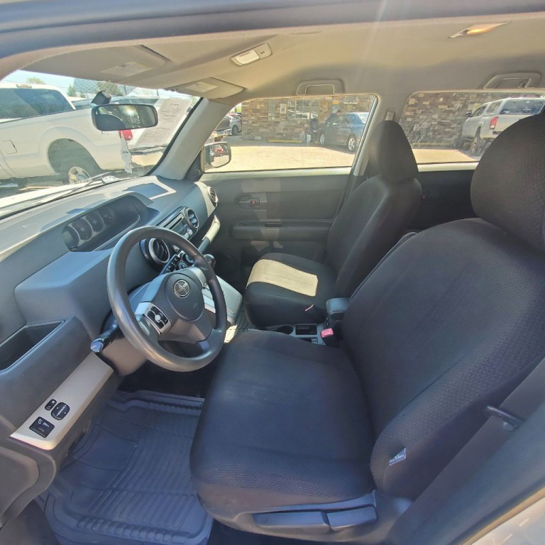 2008 Scion xB Image 8