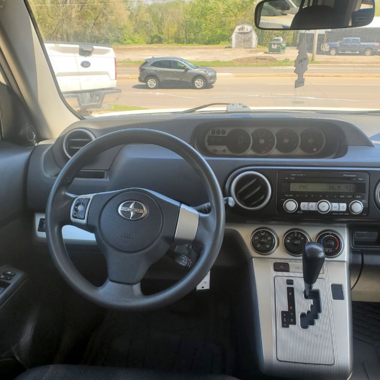 2008 Scion xB Image 10