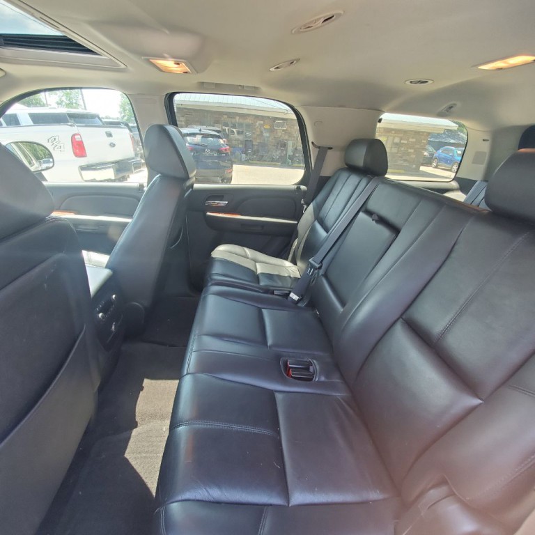 2007 GMC Yukon Image 8