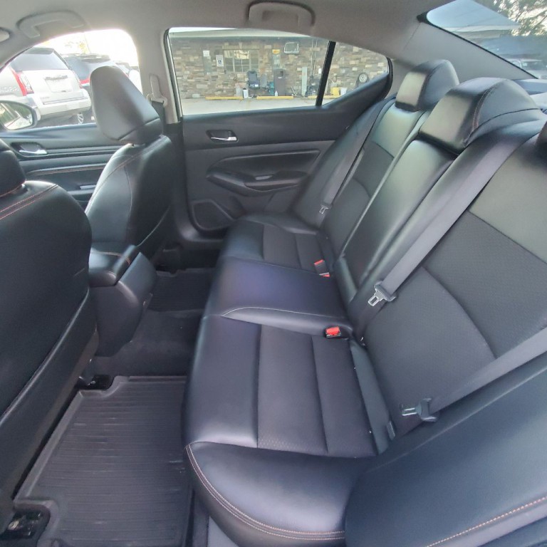 2019 Nissan Altima Image 7