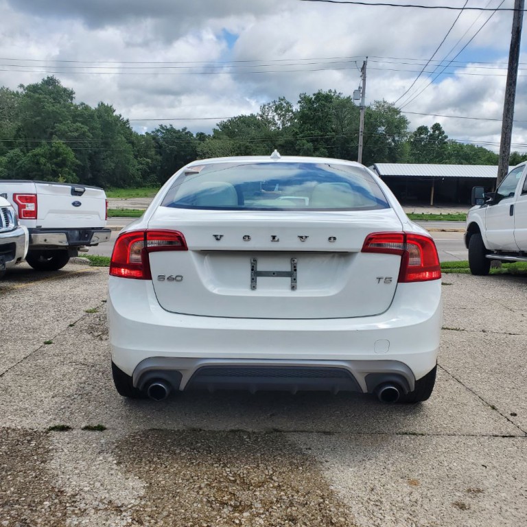 2017 Volvo S60 Image 5