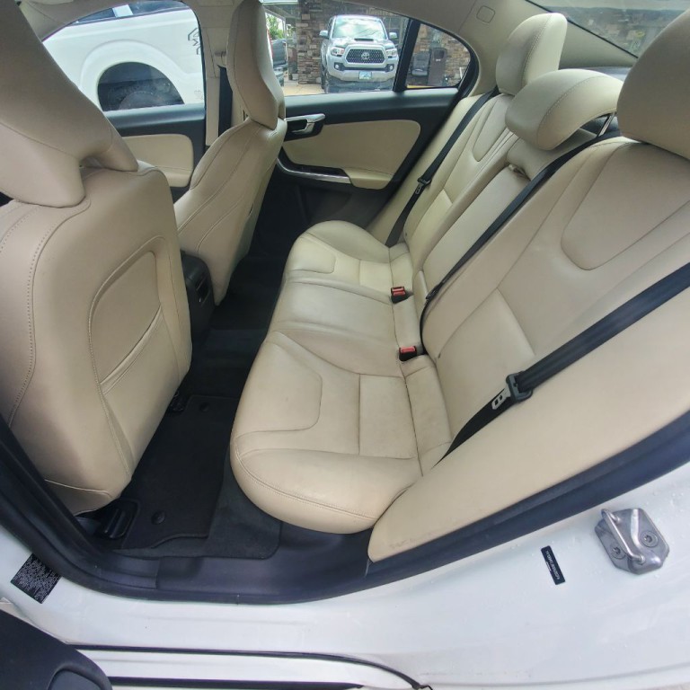 2017 Volvo S60 Image 7