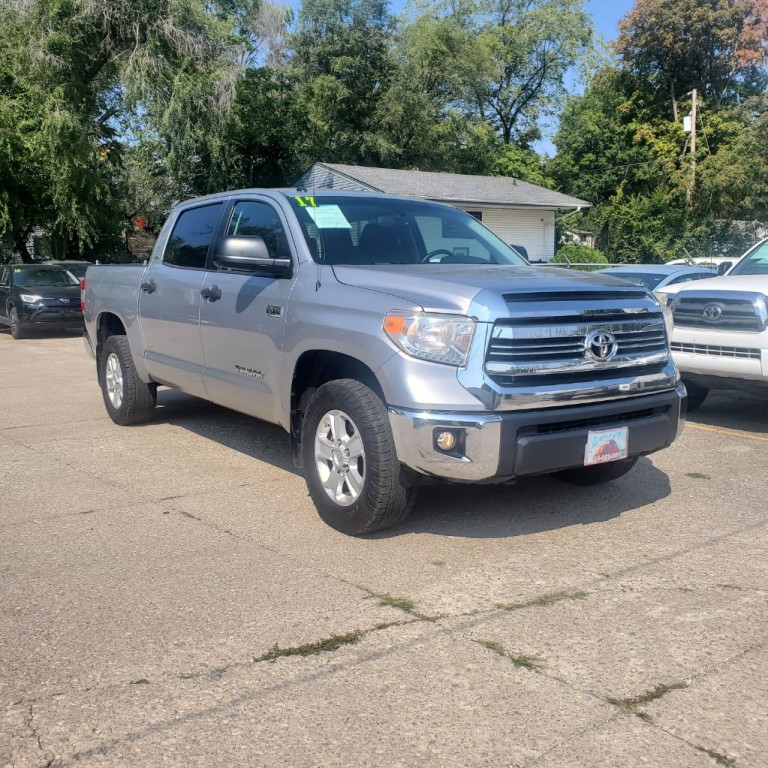 2017 Toyota Tundra Image 1