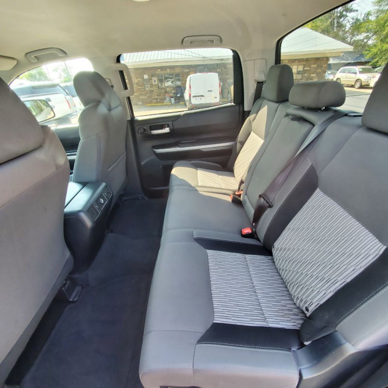 2017 Toyota Tundra Image 7