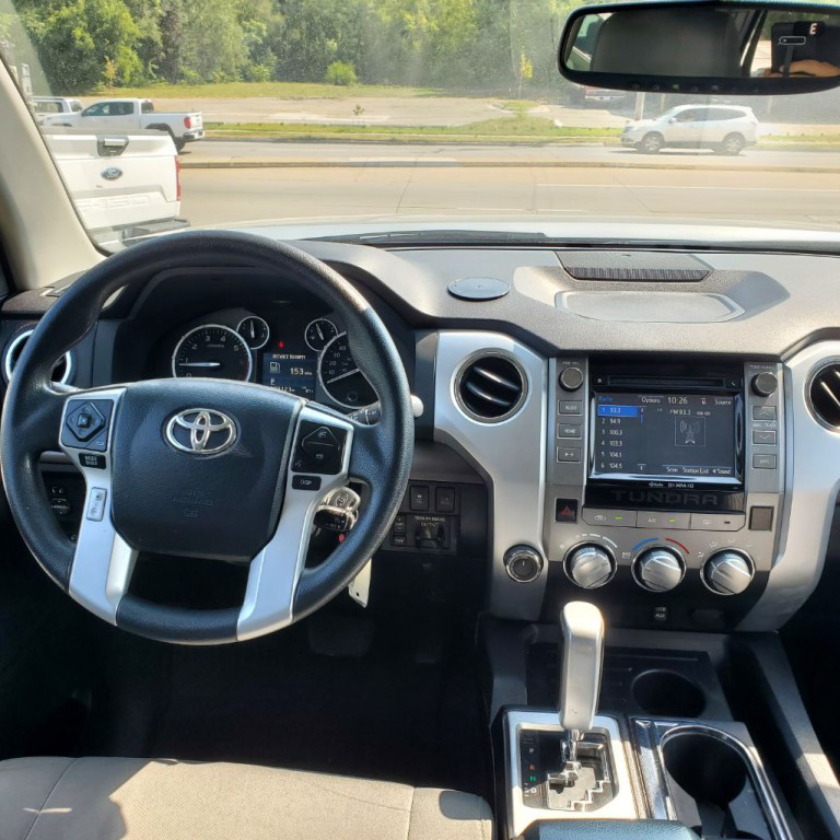 2017 Toyota Tundra Image 10