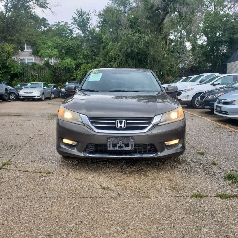 2013 Honda Accord Image 2