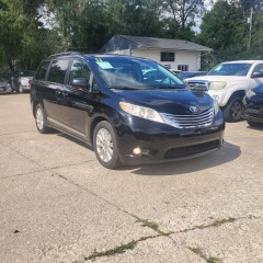 Image for 2011 Toyota Sienna XLE ID: 6859870