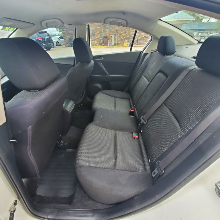 2012 Mazda Mazda3 Image 7