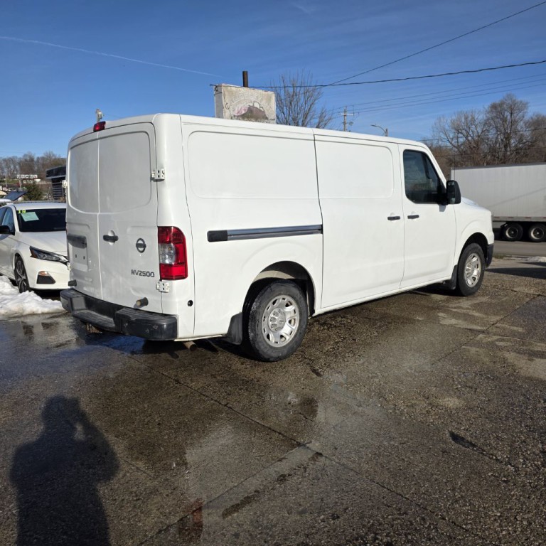 2018 Nissan NV Image 6