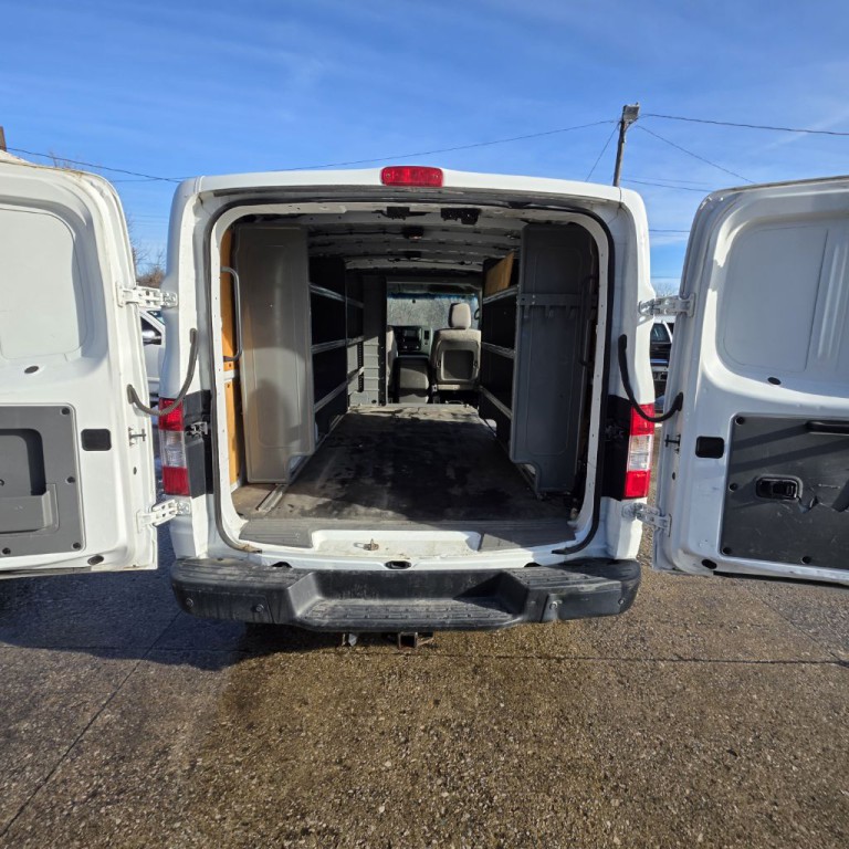 2018 Nissan NV Image 7