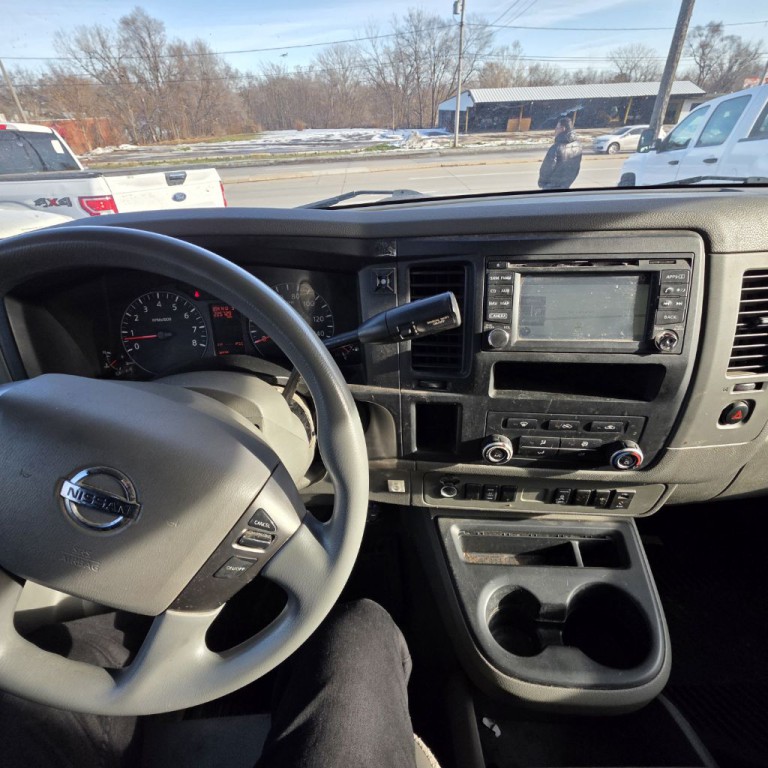2018 Nissan NV Image 10