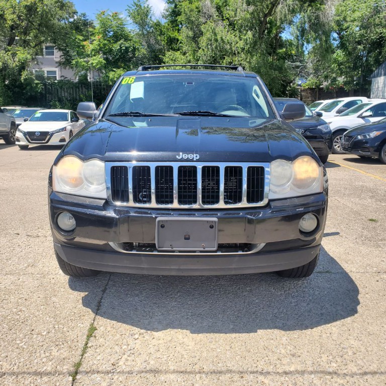 2006 Jeep Grand Cherokee Image 2