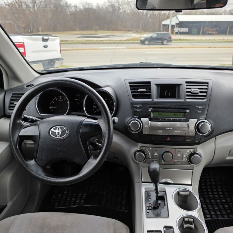 2012 Toyota Highlander Image 11
