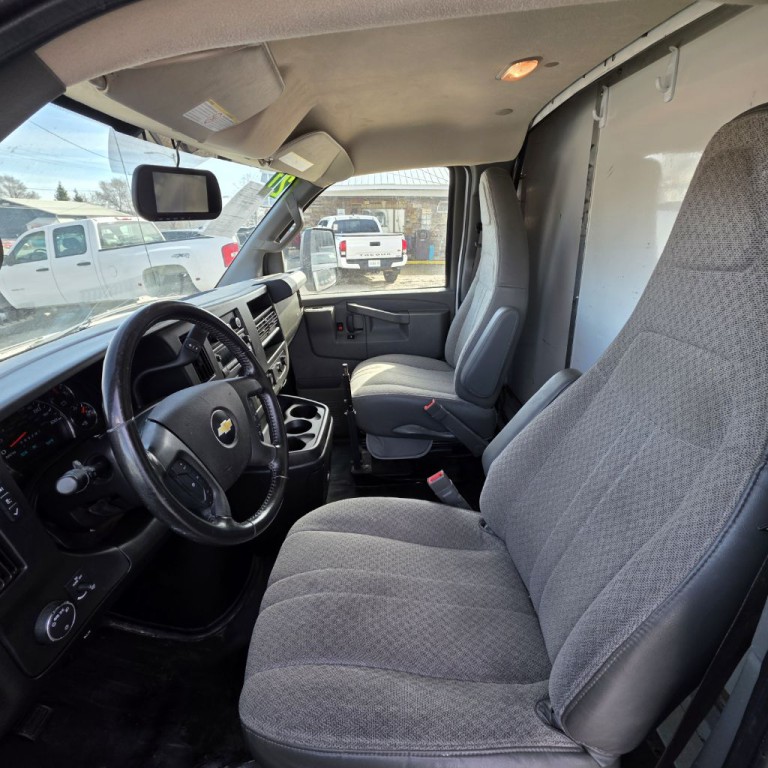 2021 Chevrolet Express Image 10