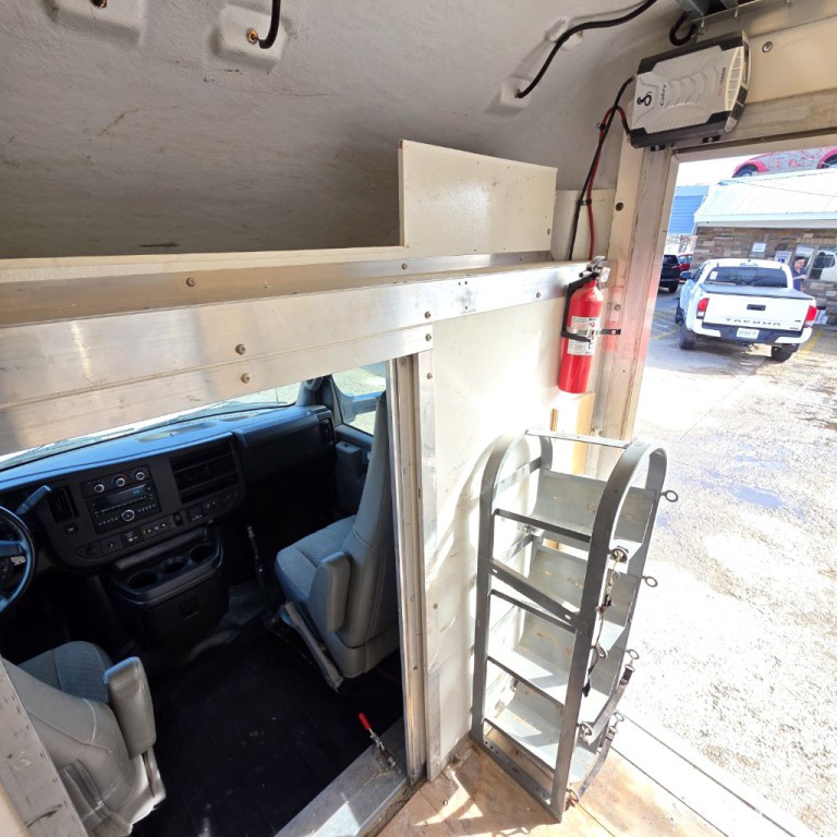 2021 Chevrolet Express Image 9