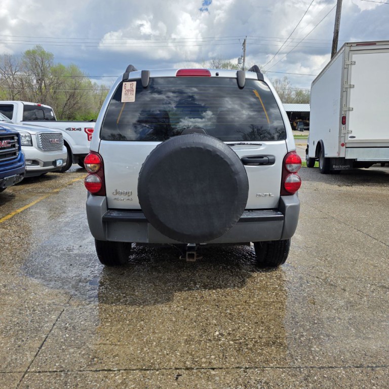 2006 Jeep Liberty Image 5