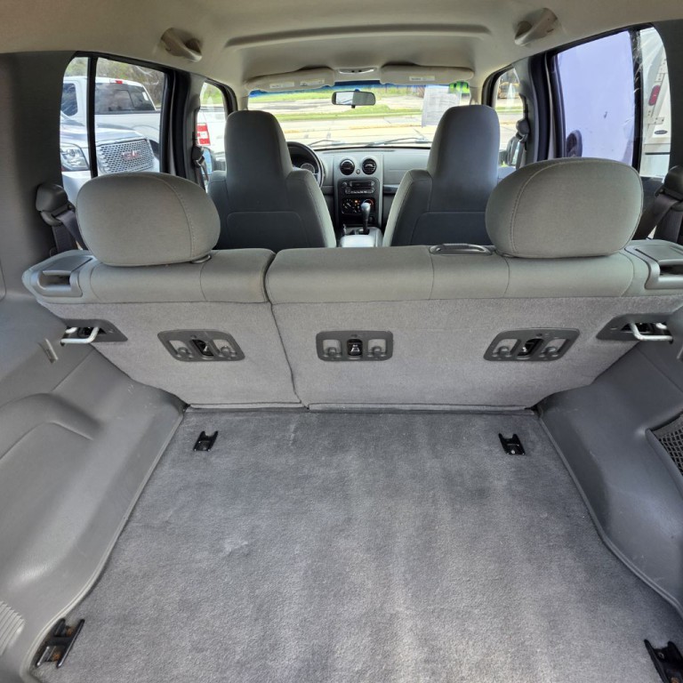 2006 Jeep Liberty Image 10
