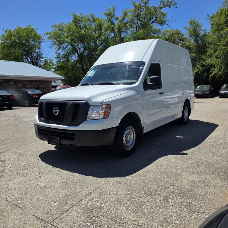 2017 Nissan NV Image 3