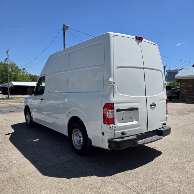 2017 Nissan NV Image 4