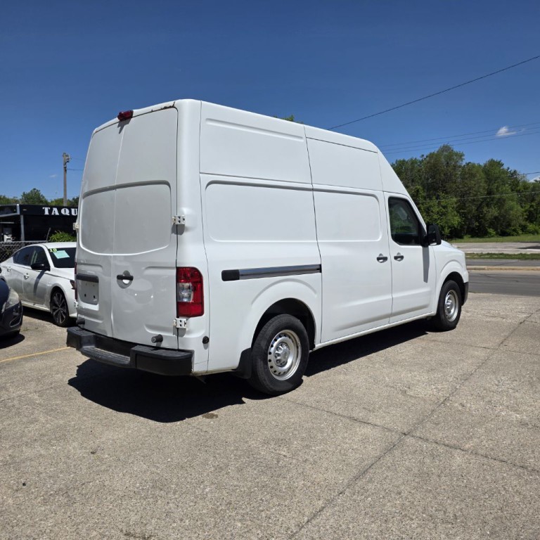 2017 Nissan NV Image 6