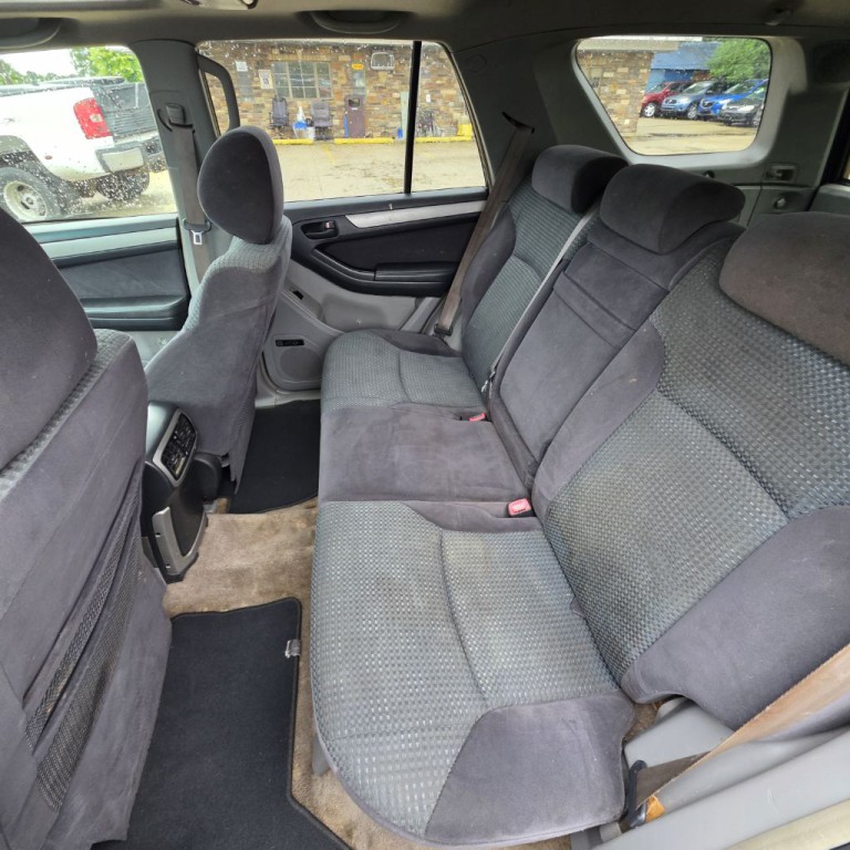 2004 Toyota 4Runner Image 8