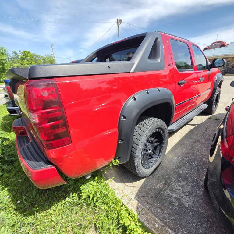 2009 Chevrolet Avalanche Image 3