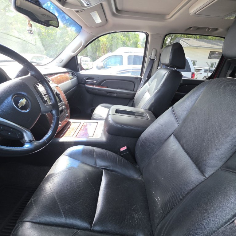 2009 Chevrolet Avalanche Image 6