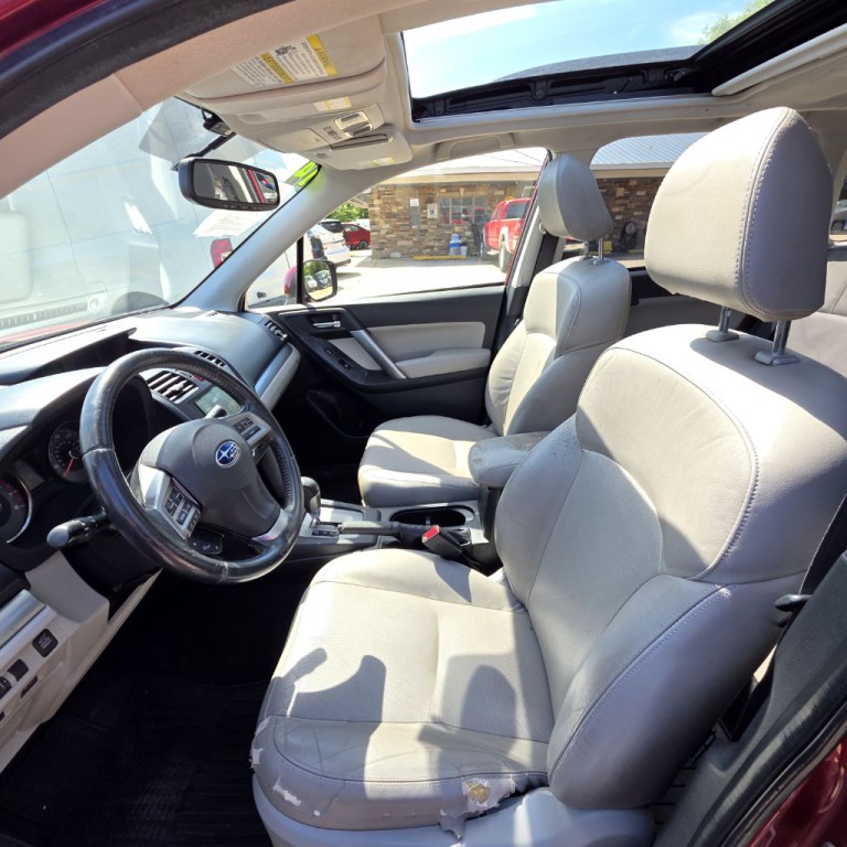 2014 Subaru Forester Image 8