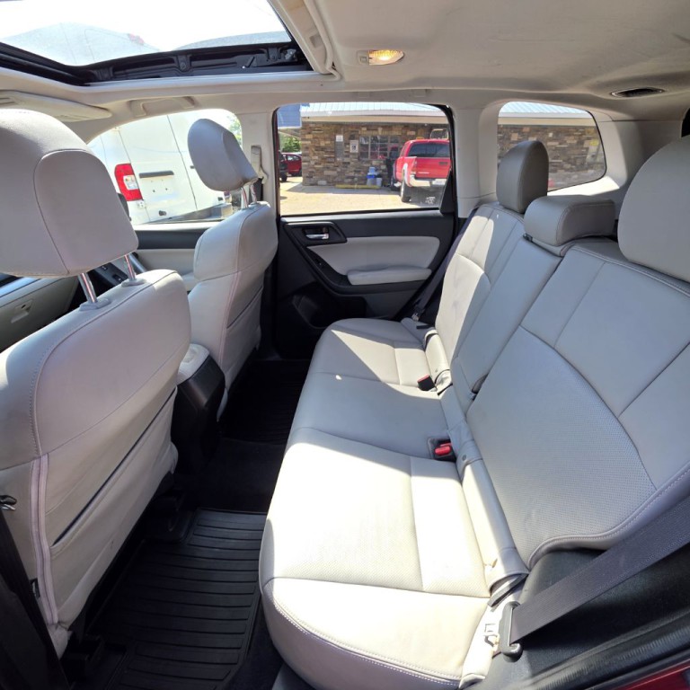 2014 Subaru Forester Image 7