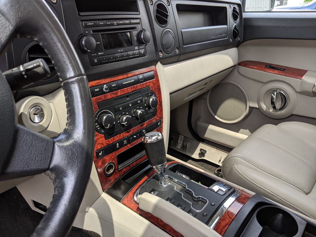 2006 Jeep Commander Image 7