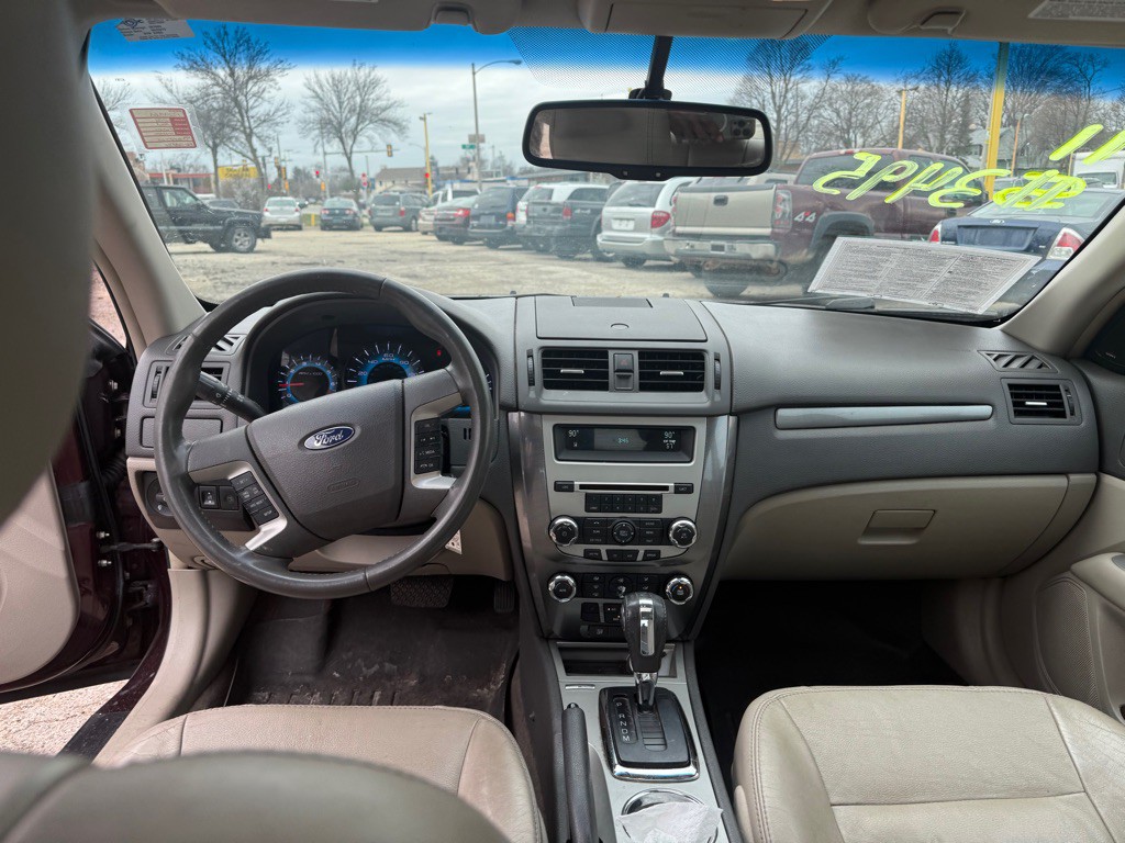2011 Ford Fusion Image 12