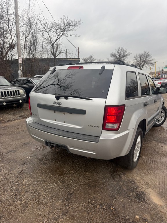 2005 Jeep Grand Cherokee Image 3