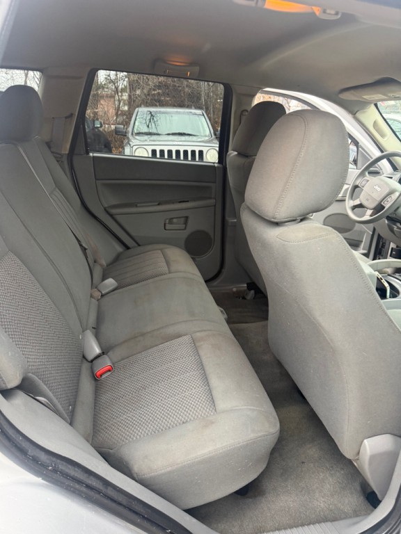2005 Jeep Grand Cherokee Image 13
