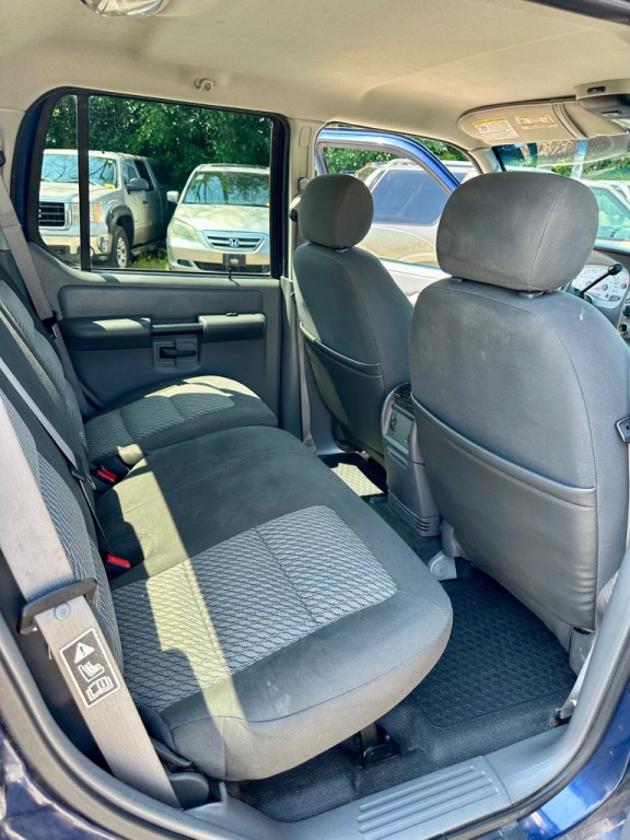 2003 Ford Explorer Image 14