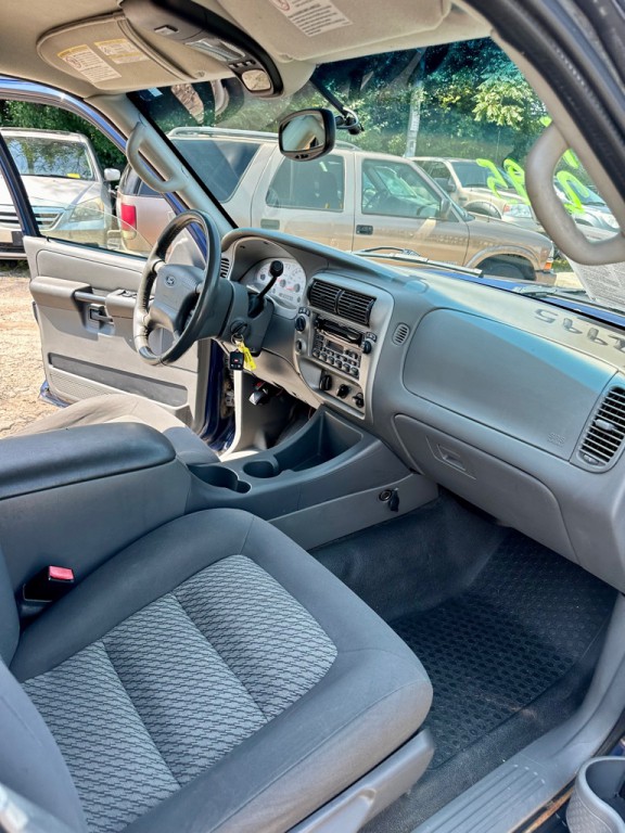 2003 Ford Explorer Image 15