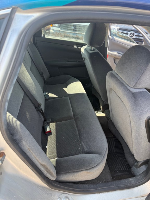 2012 Chevrolet Impala Image 12