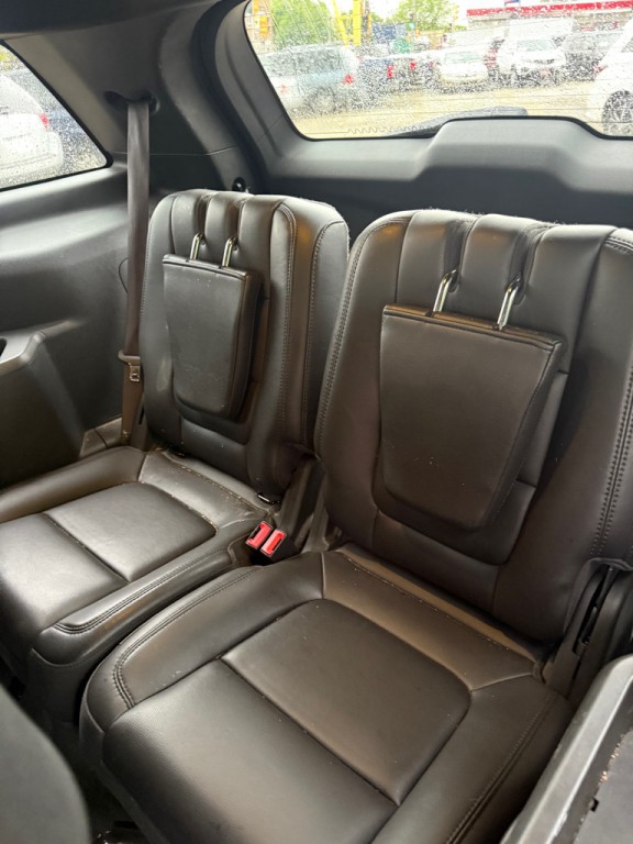 2013 Ford Explorer Image 11