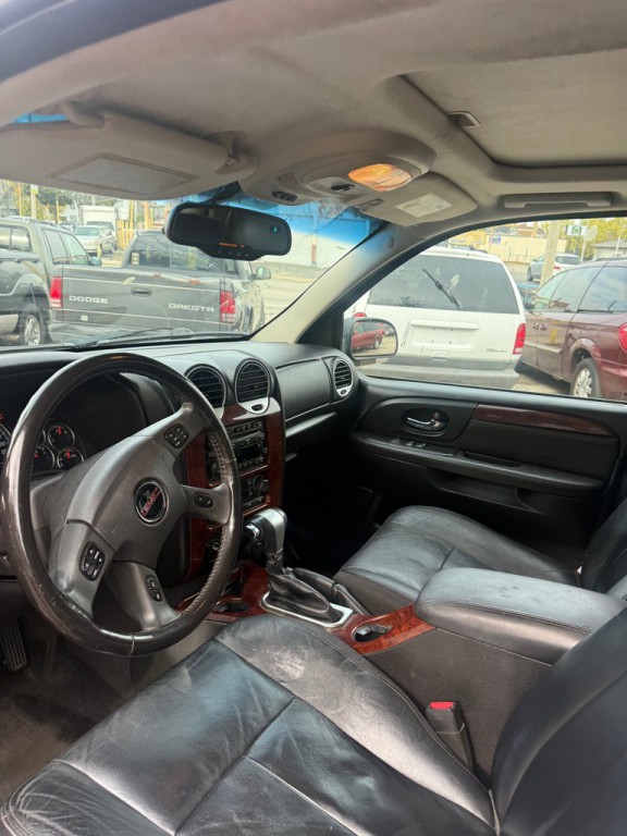 2008 GMC Envoy Image 8