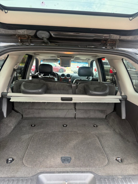 2008 GMC Envoy Image 15