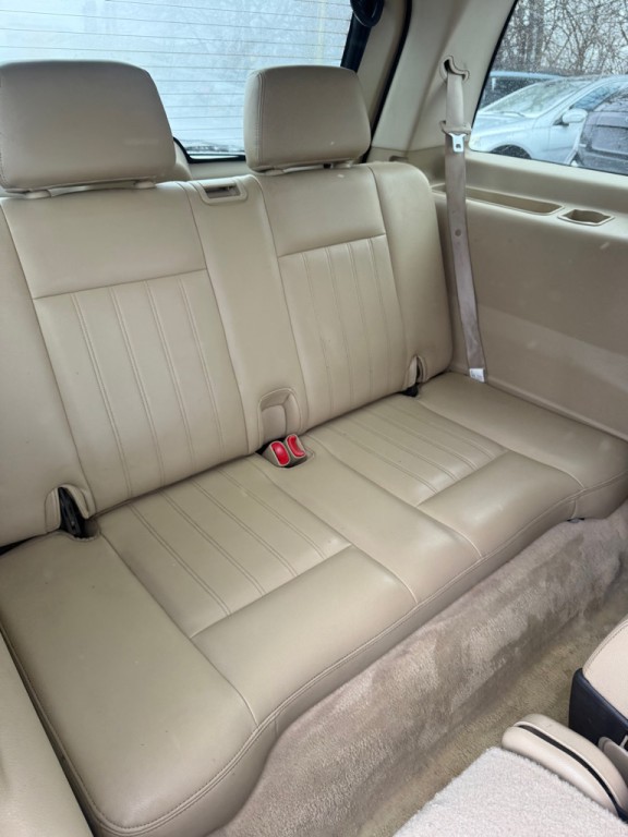 2005 Lincoln Aviator Image 17