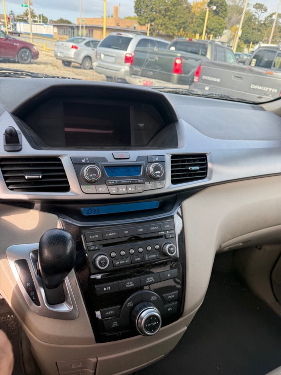 2011 Honda Odyssey Image 11