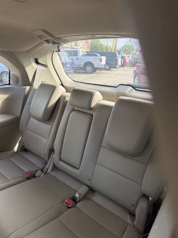 2011 Honda Odyssey Image 13